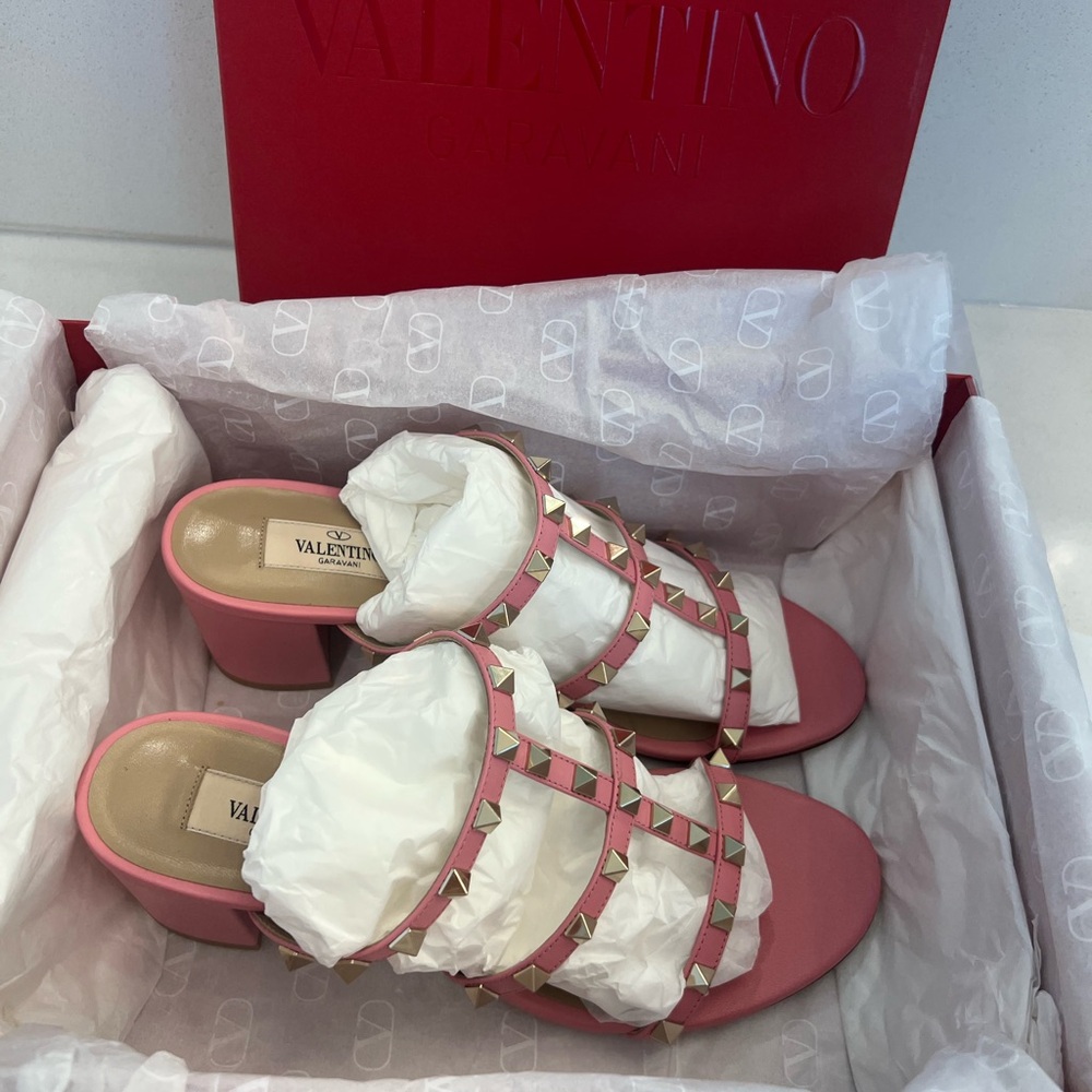 Valentino Rockstud Sandals in Candy rose 9.5 - Picture 8 of 10